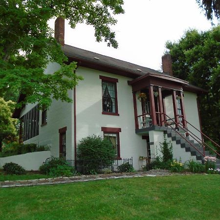 The Pines Of Dresden Bed & Breakfast Luaran gambar