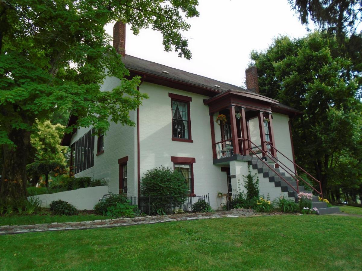 The Pines Of Dresden Bed & Breakfast Luaran gambar