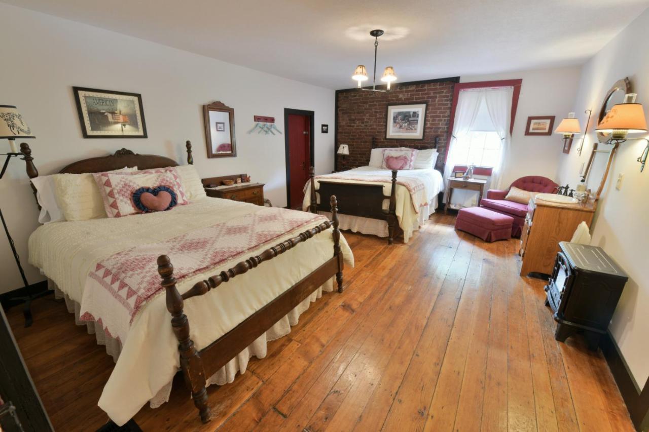 The Pines Of Dresden Bed & Breakfast Luaran gambar