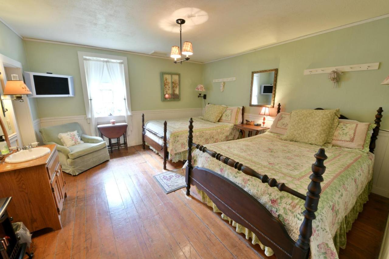 The Pines Of Dresden Bed & Breakfast Luaran gambar